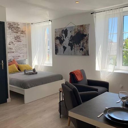Le Petit Loft - Studio - Wifi - Coeur De Ville - Parking Пон-л'Аббе Экстерьер фото