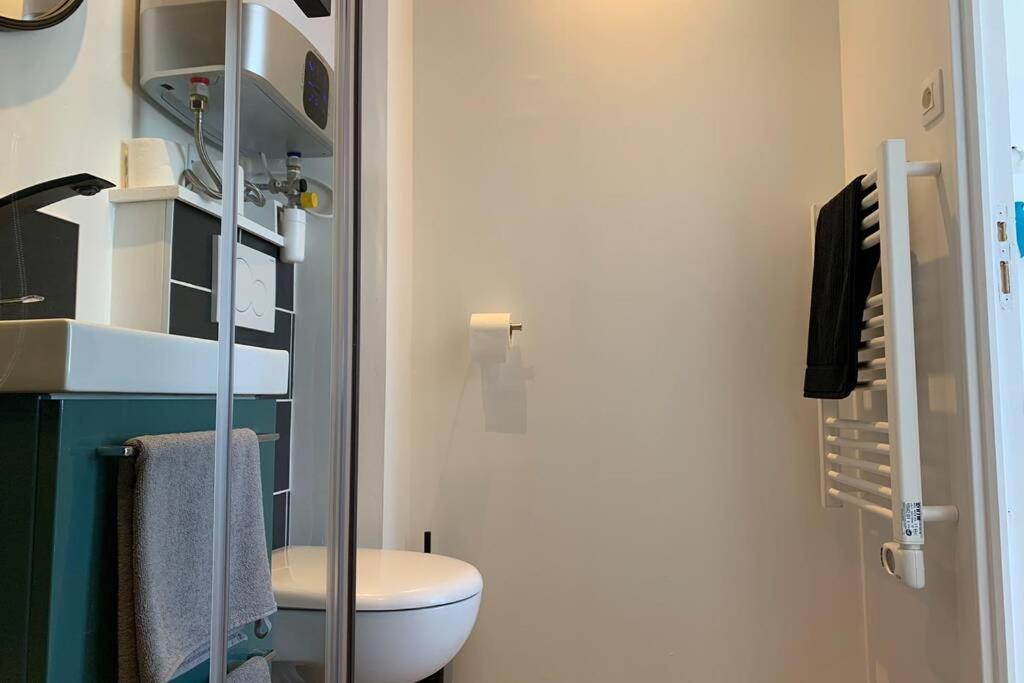 Le Petit Loft - Studio - Wifi - Coeur De Ville - Parking Пон-л'Аббе Экстерьер фото